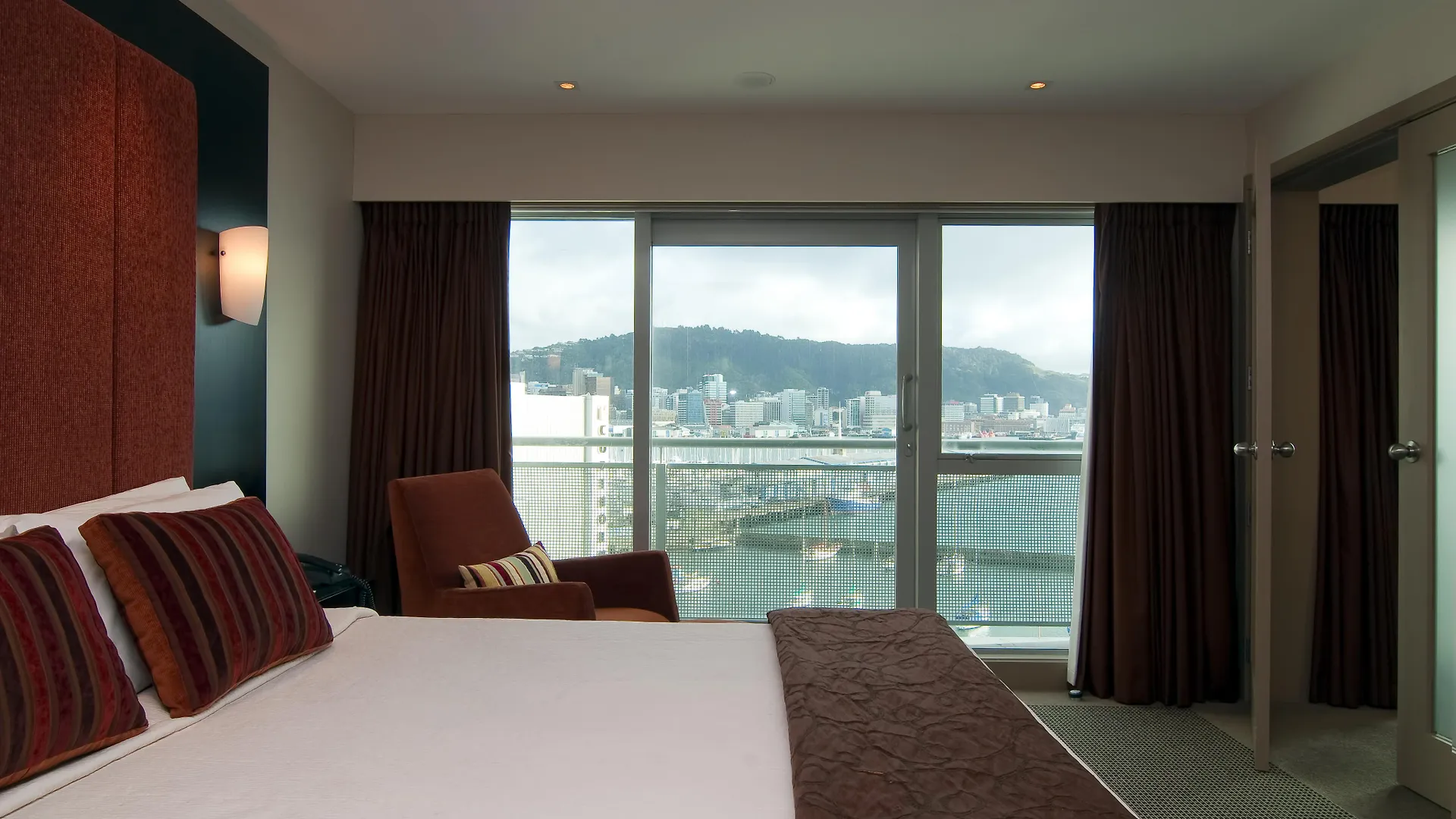 Copthorne Hotel Wellington, Oriental Bay 4*, Wellington